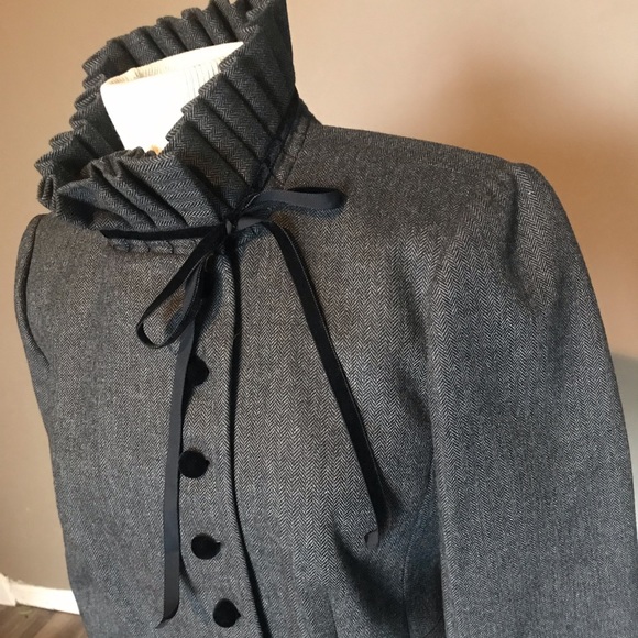 SOLD.Red Valentino pleated collar Jacket Blazer m - Picture 5 of 8